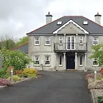 Deerpark Manor 4*