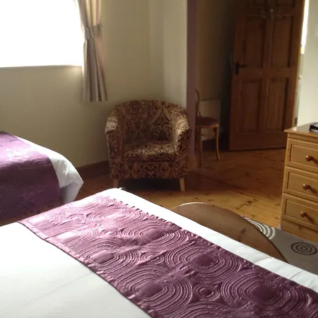 Deerpark Manor Bed and Breakfast 4*