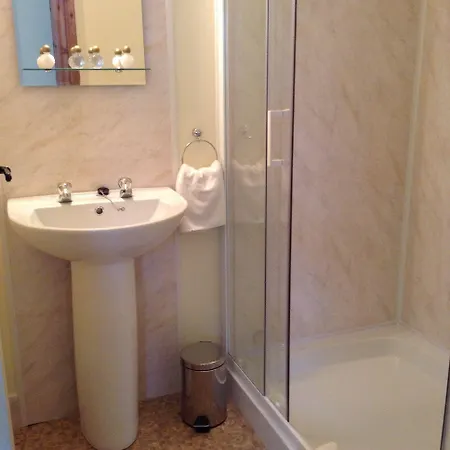 فندق مبيت وإفطار Deerpark Manor