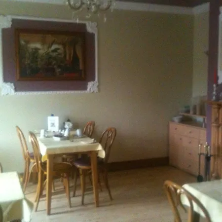 Bed and Breakfast Deerpark Manor 4*