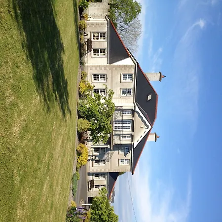 Deerpark Manor Суинфорд