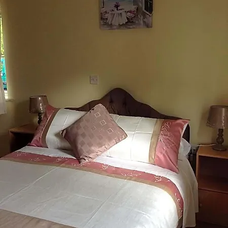 Deerpark Manor 4*